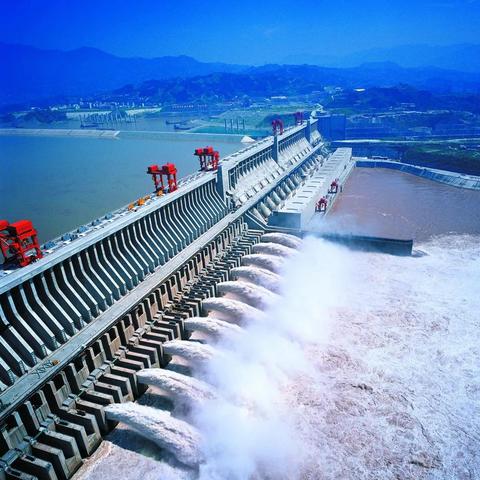 三峡水运新通道启动,开启长江经济带发展新篇章 三峡水运新通道启动,开启长江经济带发展新篇章